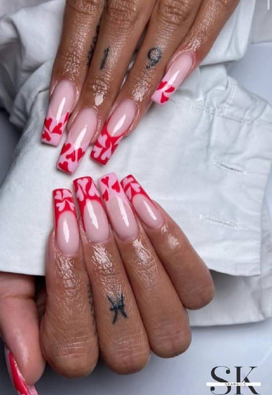 Hearts red nail art